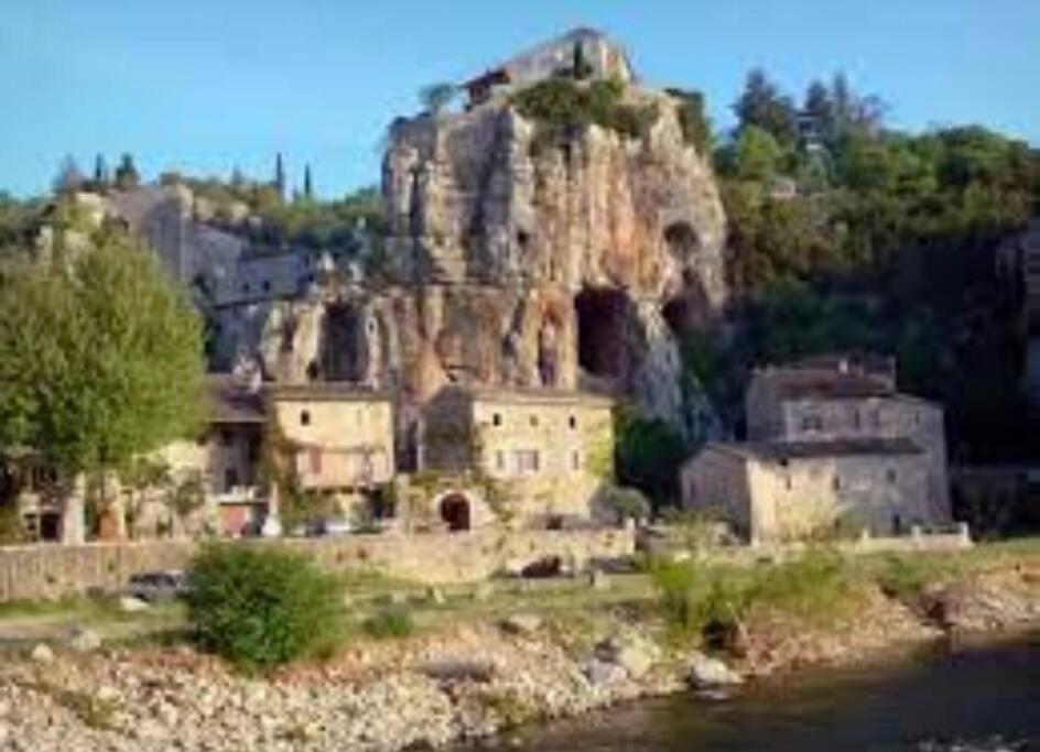 La O'Liso Gorges De L'Ardeche Villa Salavas Exterior foto